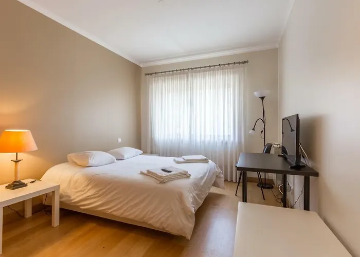 Deluxe With Sea View Apartment