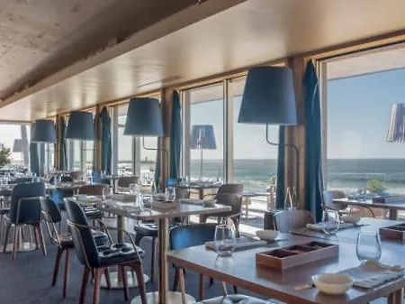 Deluxe With Sea View Apartment